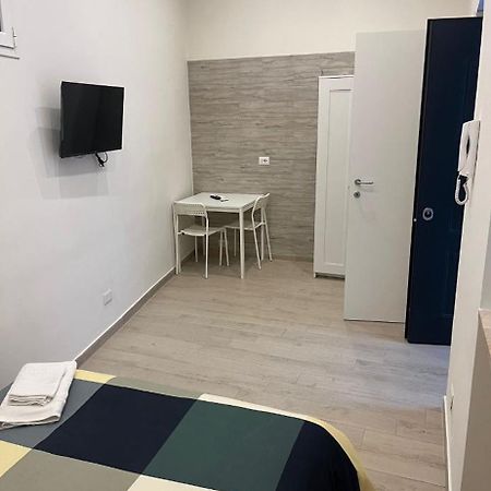 La Dimora Di Angelo 2 Hotel Bari Ngoại thất bức ảnh